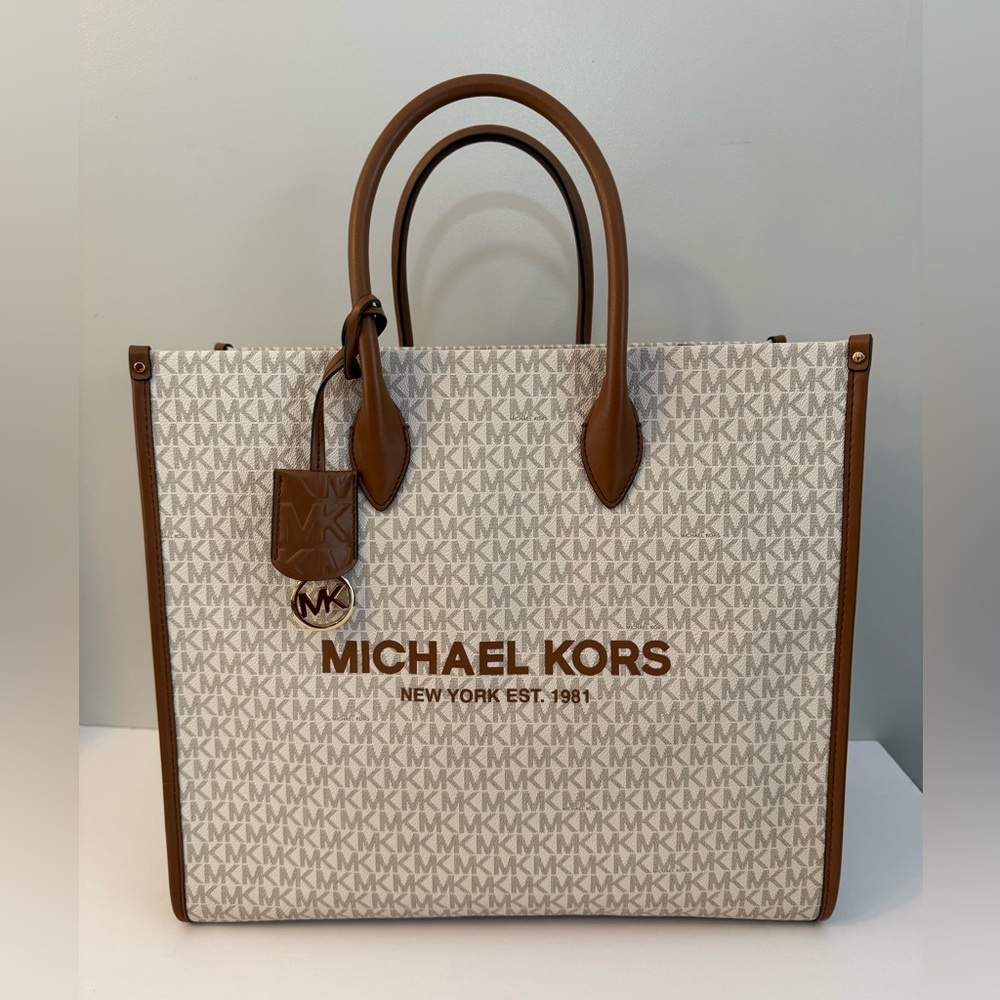 NEW Michael Kors Mirella Large North South MK Signature Tote Bag - Picture 4 of 13